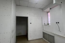 Помещение 66 м² под магазин, кофейню,...