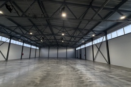 Теплый склад 1453 м² с офисом