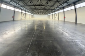 Теплый склад 1453 м² с офисом