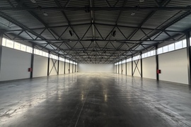 Теплый склад 1453 м² с офисом