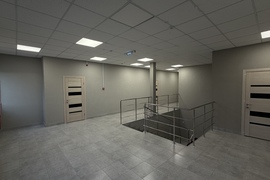 Теплый склад 1453 м² с офисом