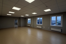 Теплый склад 1453 м² с офисом