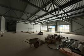 Помещение 470 м² на 1-й линии