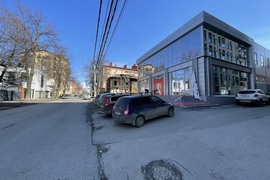 Помещение 720 м² в ТЦ с витражами