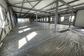 Помещение 720 м² в ТЦ с витражами