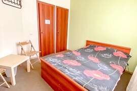 2-к. квартира, 46,7 м², 1/16 эт.