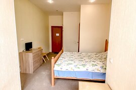 2-к. квартира, 46,7 м², 1/16 эт.