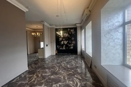 Помещение 150 м² под шоурум, офис или банк