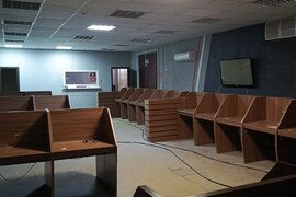 Помещение 280 м² на первой линии