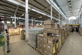 Помещение 1454 м² на 37 сотках