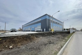 Помещение 3179 м² под склад с кранами...