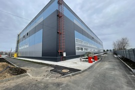 Помещение 3179 м² под склад с кранами...
