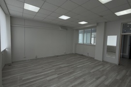 Офис 15-487 м² 366₽ НДС, столовая