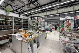 Торговая площадь 27-32 м² в ТЦ, 1 этаж, потолки 6 м, 10 кВт
