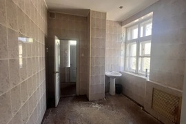 Помещение 851 м² под офис, медцентр, ...