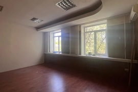 Помещение 851 м² под офис, медцентр, ...