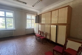 Помещение 851 м² под офис, медцентр, ...