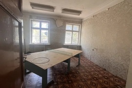 Помещение 851 м² под офис, медцентр, ...