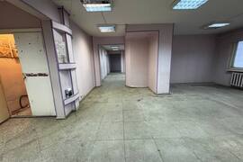 Помещение 238 м² с арендаторами