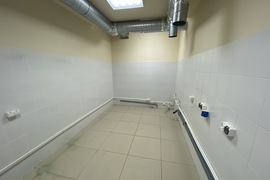 Помещение 100 м² на первой линии