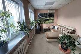 Помещение 90 м² под офис, кабинет услуг