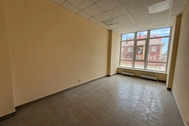 Помещения 14-25 м²,  первая линия