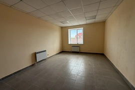 Помещения 14-25 м²,  первая линия