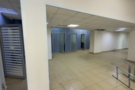 Помещение 380 м² под медицинский цент...
