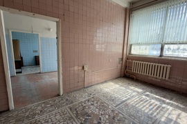 Помещение 380 м² под медицинский цент...