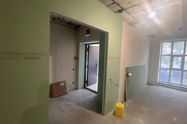 Помещение 103 м² под аптеку, банк, офис