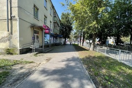 Нежилое помещение 164 м² под магазин,...