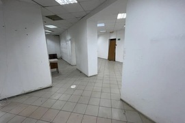 Нежилое помещение 164 м² под магазин,...
