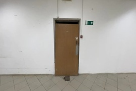 Нежилое помещение 164 м² под магазин,...