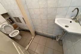 Нежилое помещение 164 м² под магазин,...