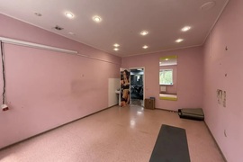 Коммерческая недвижимость 1527 м²