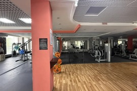 Коммерческая недвижимость 1527 м²