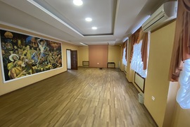 Помещение 367 м² под офис, медцентр, ...