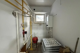 Помещение 95 м² под магазин, автосерв...