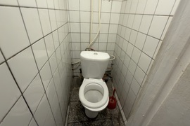Нежилое помещение 105 м² под магазин