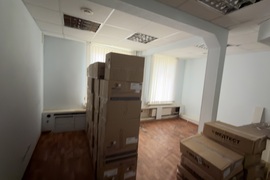 Помещение 412 м² под клинику, офис, м...