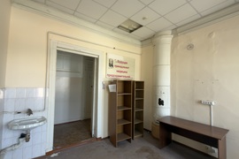 Помещение 412 м² под клинику, офис, м...