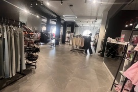 Помещение 424 м² под магазин, офис, ш...