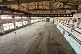 Склад 2300 м² под производство, хране...