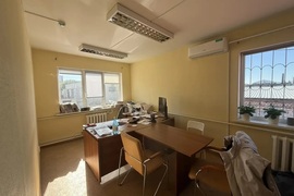Здание 648 м², участок 4 сотки