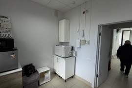Помещение 62,62 м² с арендаторами, го...