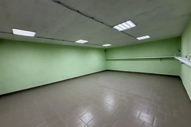 Нежилое помещение 150 м² под магазин,...