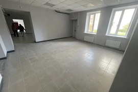 Нежилое помещение 280 м² под магазин,...