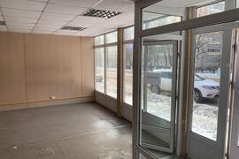 Помещение 75 м² под магазин или услуги