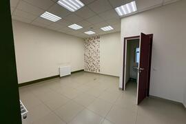 Нежилое помещение 35 м² под магазин, ...