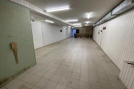Нежилое помещение 200 м² под магазин,...